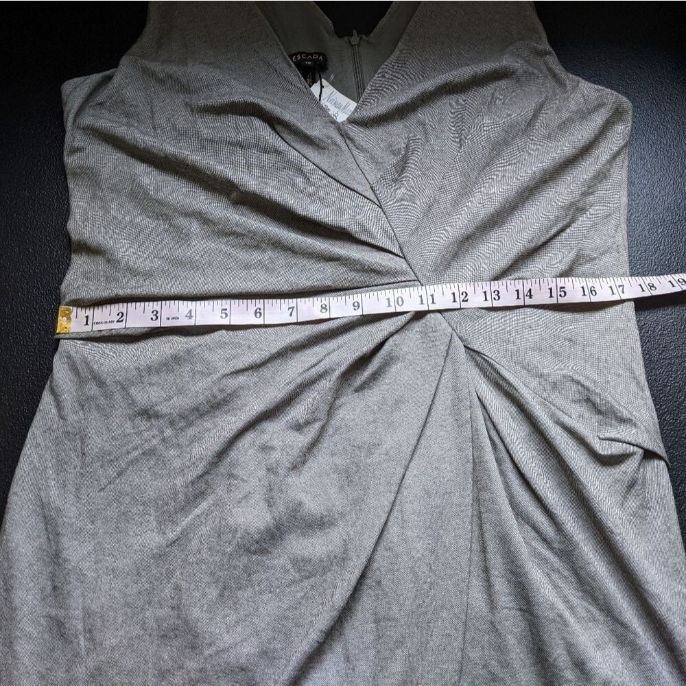 Escada V-Neck Sleeveless Knit Sheath Cactus Dress - Picture 6 of 16